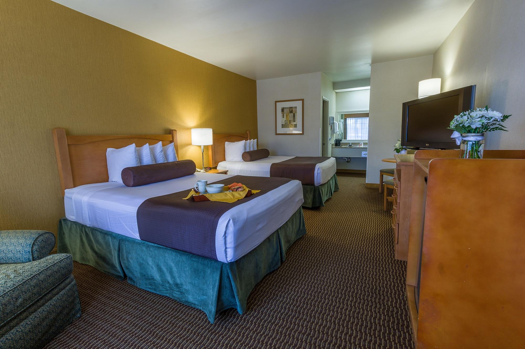 Ramada by Wyndham Costa Mesa/Newport Beach Exterior foto